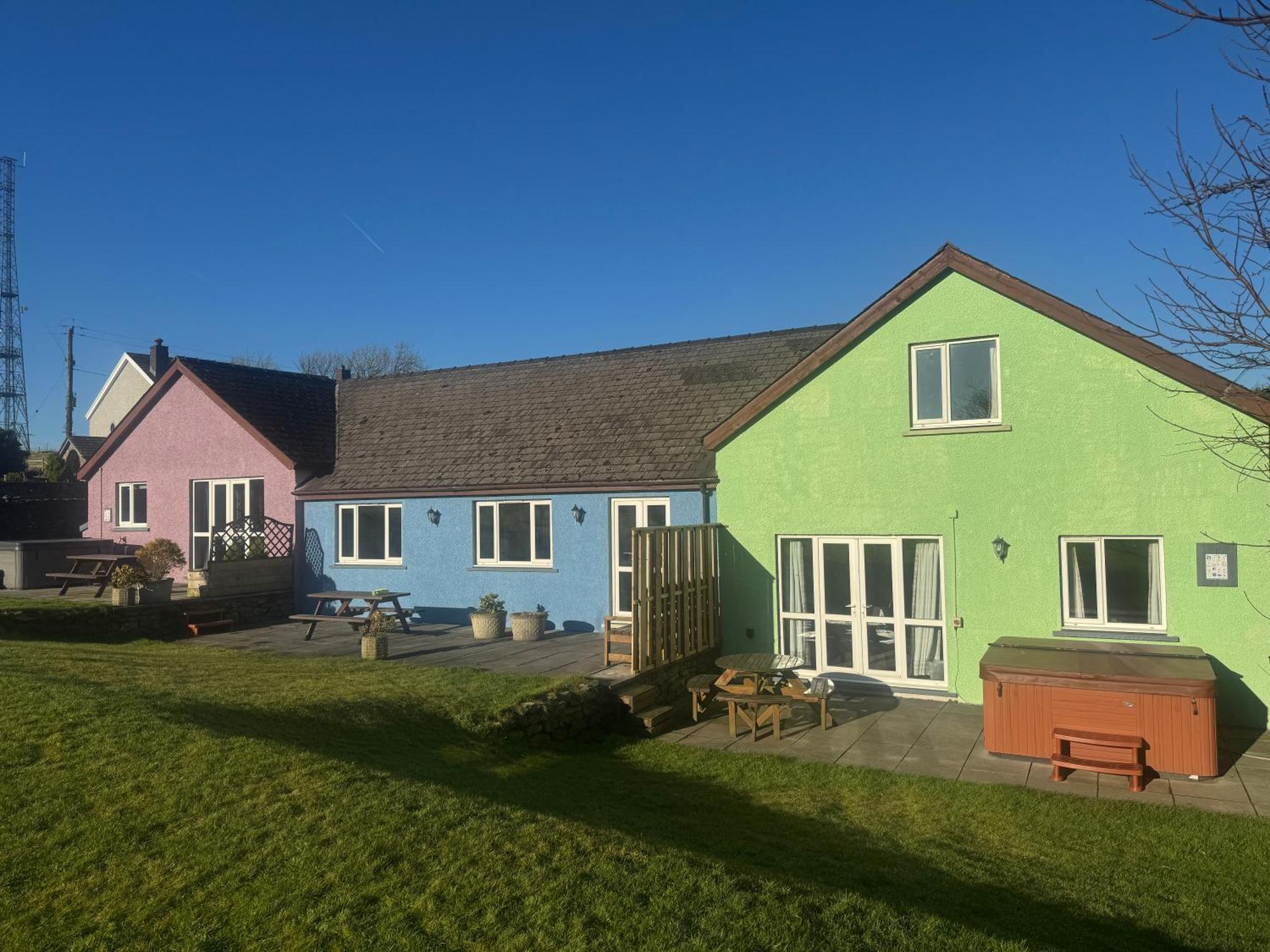 Trenewydd Farm Holiday Cottages Cardigan Exterior foto